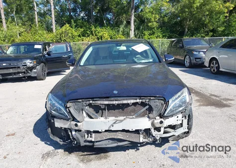 2015 Mercedes-Benz C 300 Luxury из США, поврежденный, VIN 55SWF4JB8FU044367